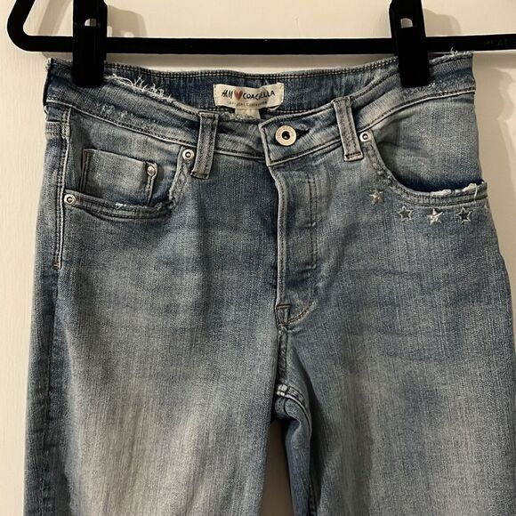 H&M Coachella Festival Cropped Jeans 6 - Picture 2 of 5